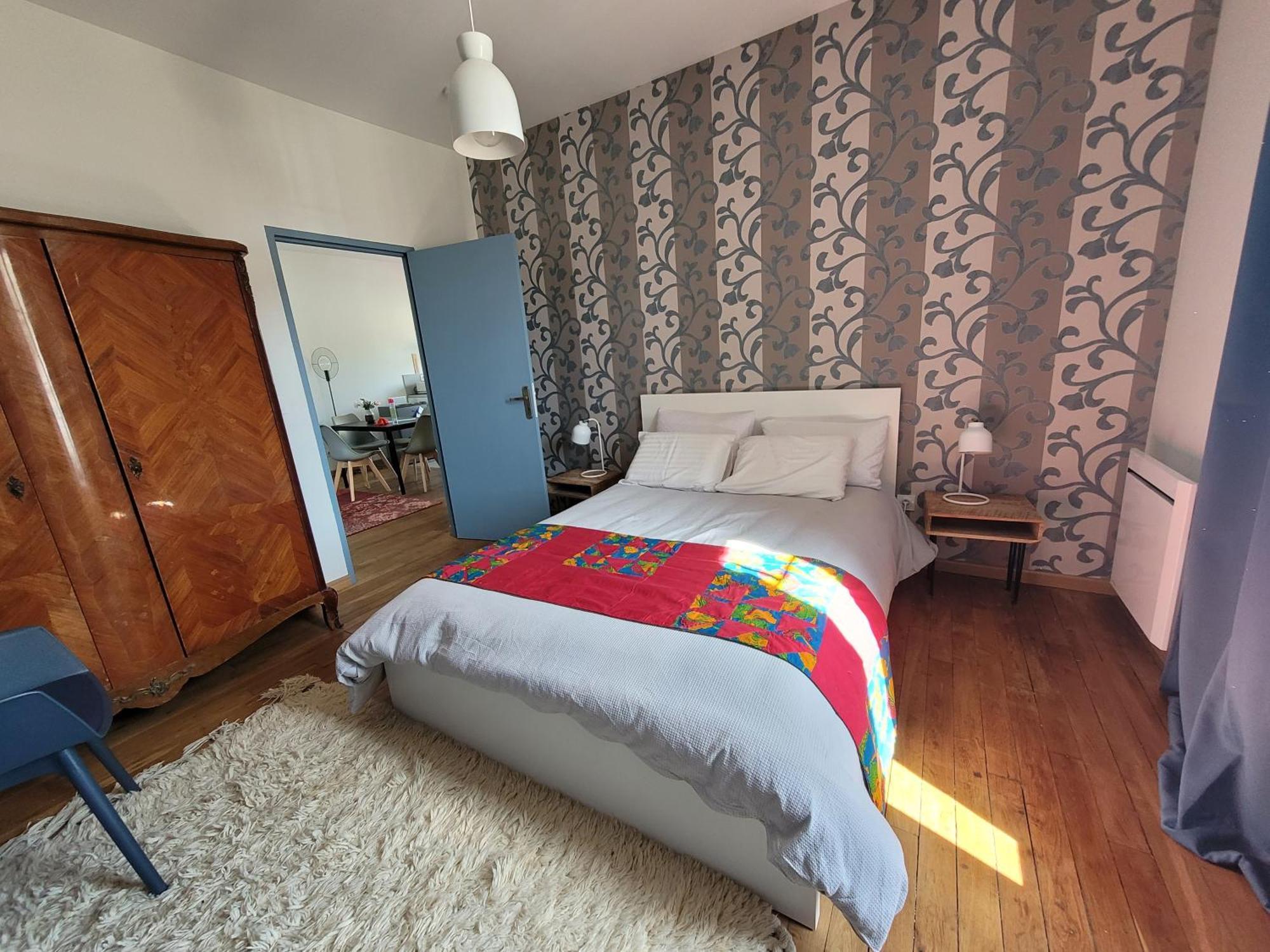 Appartements Cdg Joigny Habitación foto